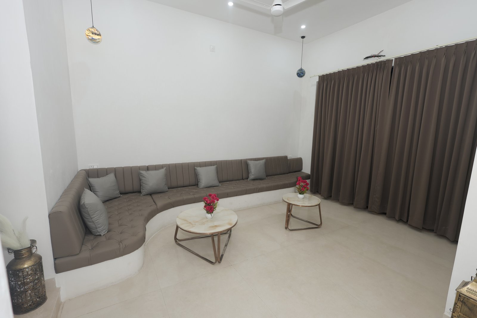 2BHK Villa Master Bedroom Udaipur Rajasthan - Luxury Bedroom for Guests from Maharashtra Karnataka Tamil Nadu Gujarat