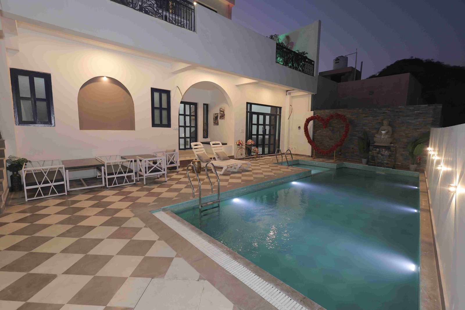 Pre-Wedding Shoot Pool Deck Udaipur Rajasthan - Romantic Wedding Photography Location for Couples from Delhi Mumbai Bangalore